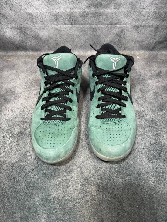 Size 10.5 | Kobe 4 Protro Girl Dad No Box | Pre-Owned main image 8